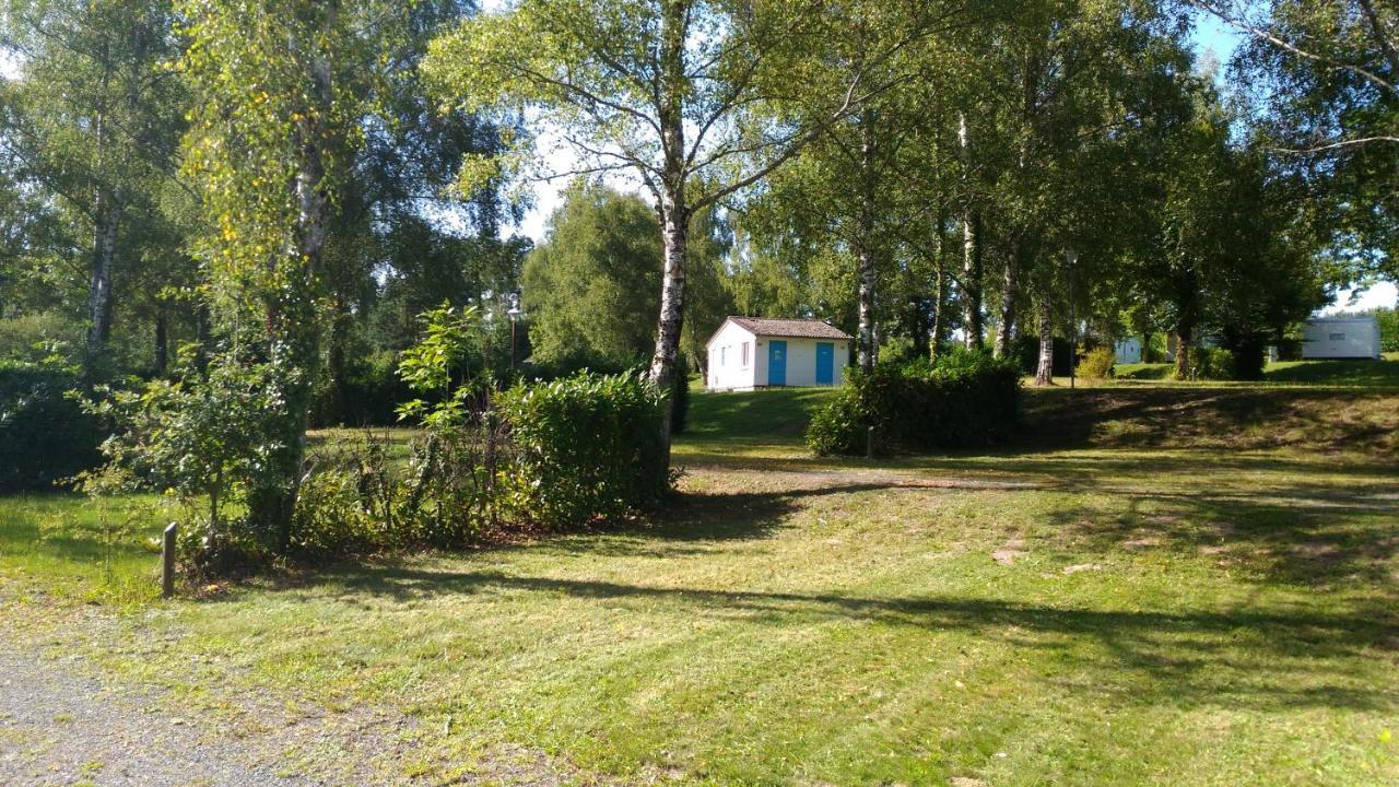 Camping De Ladignac Le Long Bel Air Екстер'єр фото